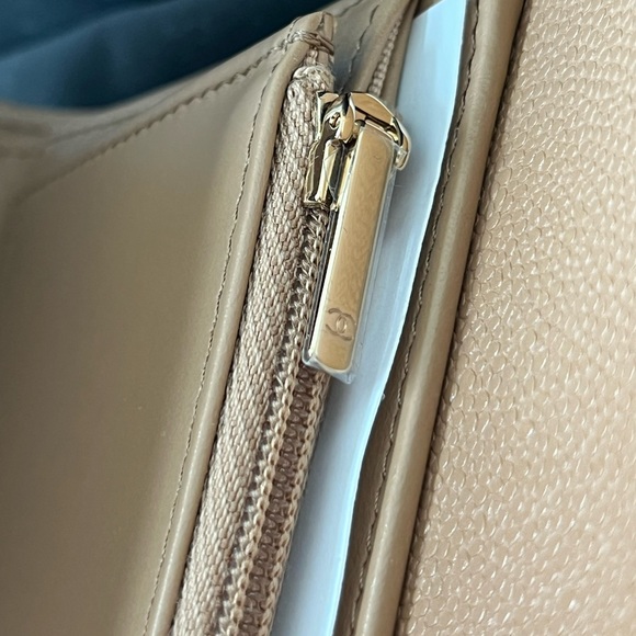 Chanel 23B dark beige caviar medium flap trifold wallet - Picture 11 of 11